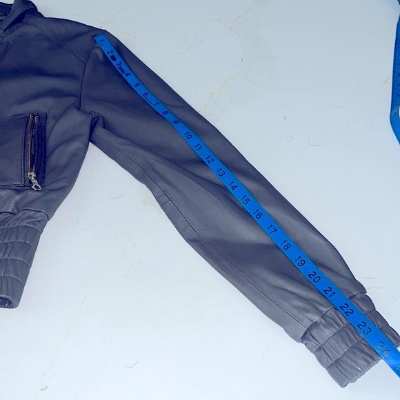 Uniquisim XS Shell 100% Lambskin 100% Polyester - Picture 12 of 12